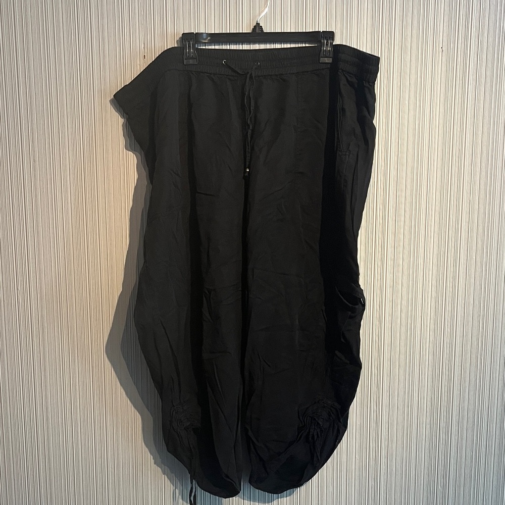Plus size Lane Bryant cinched ankle joggers